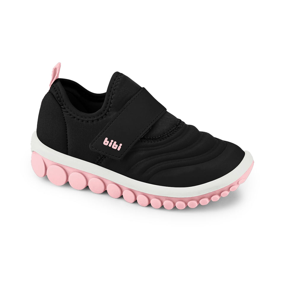 Tênis infantil Bibi Roller 2.0 preto com rosa em fundo branco